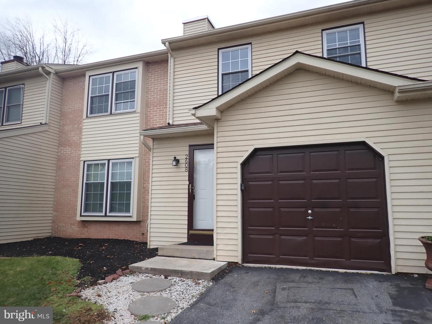 2608 Allison Drive photo 2