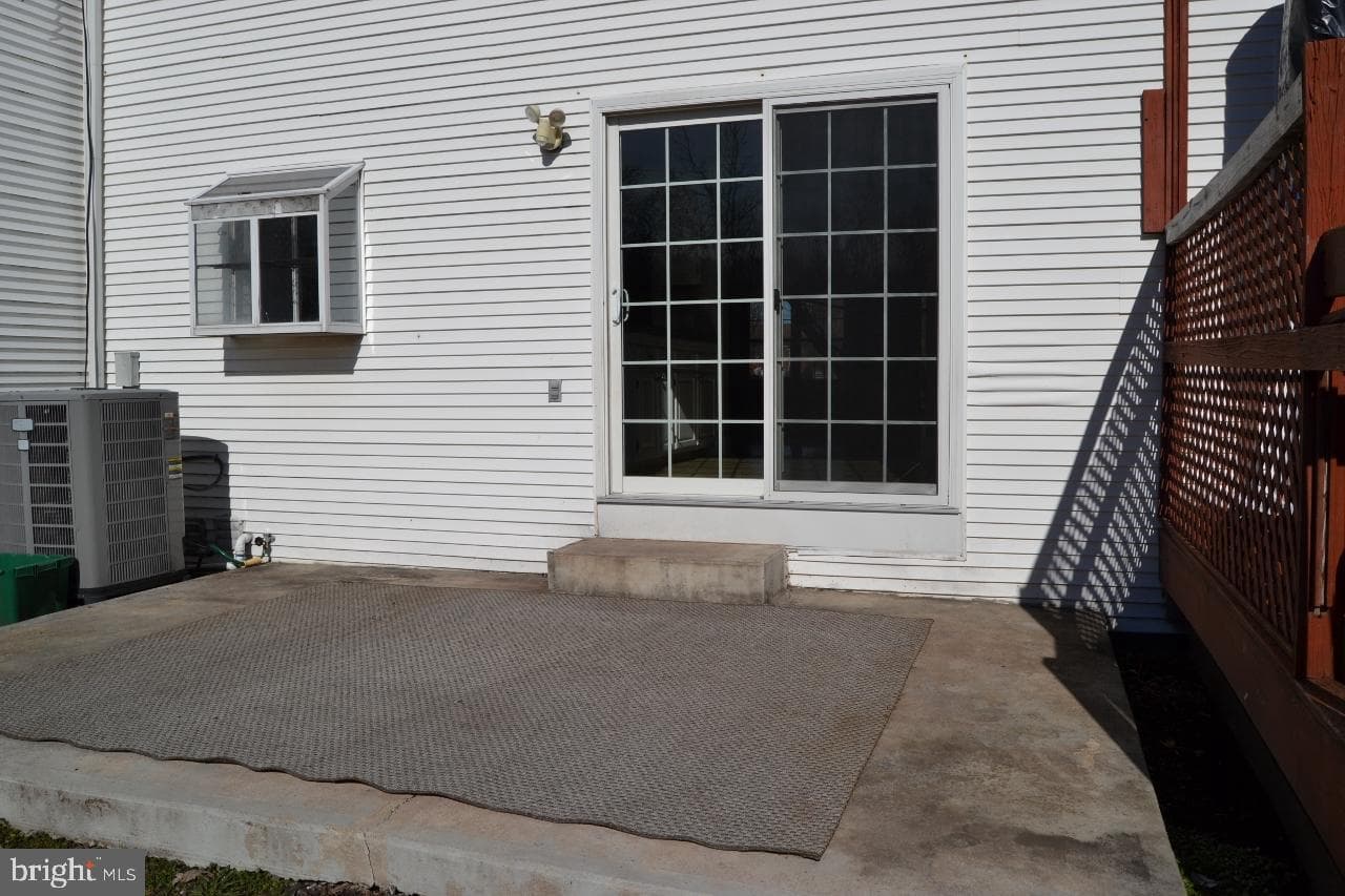 75 Brookside Court photo 32
