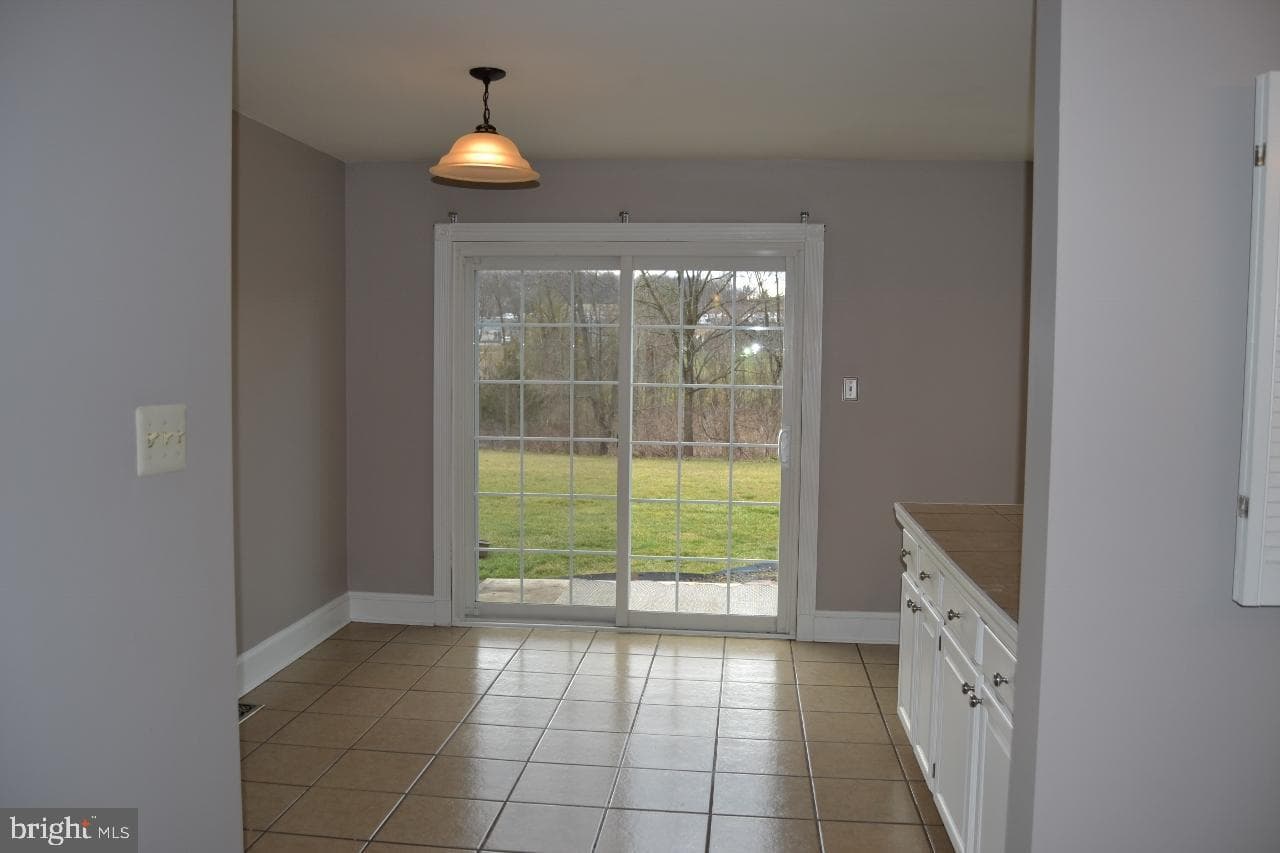 75 Brookside Court photo 8