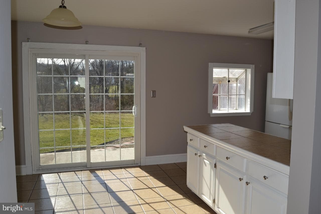 75 Brookside Court photo 9