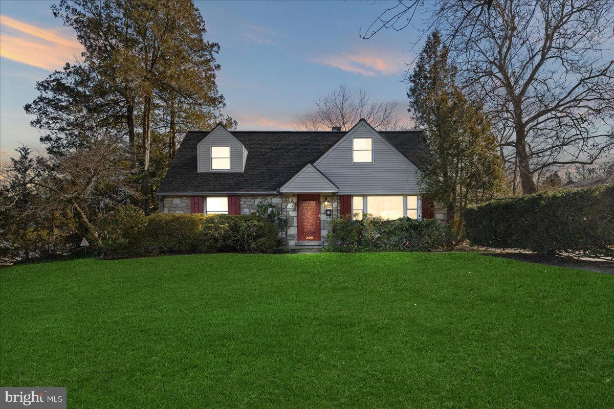 306 Garden Road photo 1