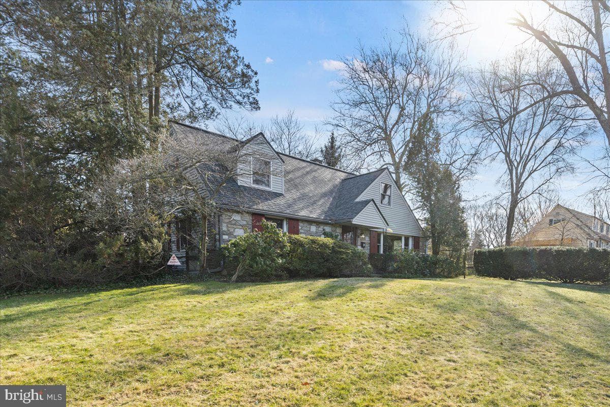 306 Garden Road photo 3