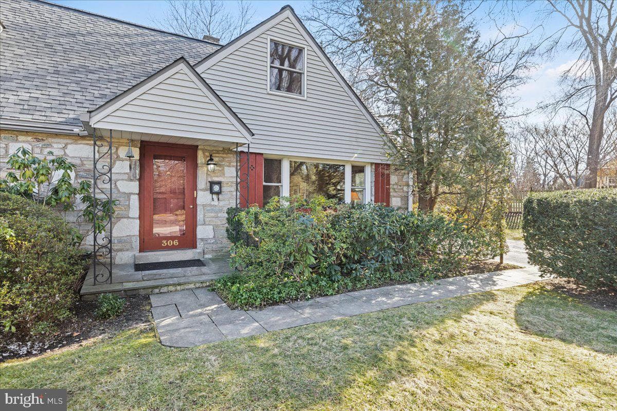 306 Garden Road photo 4
