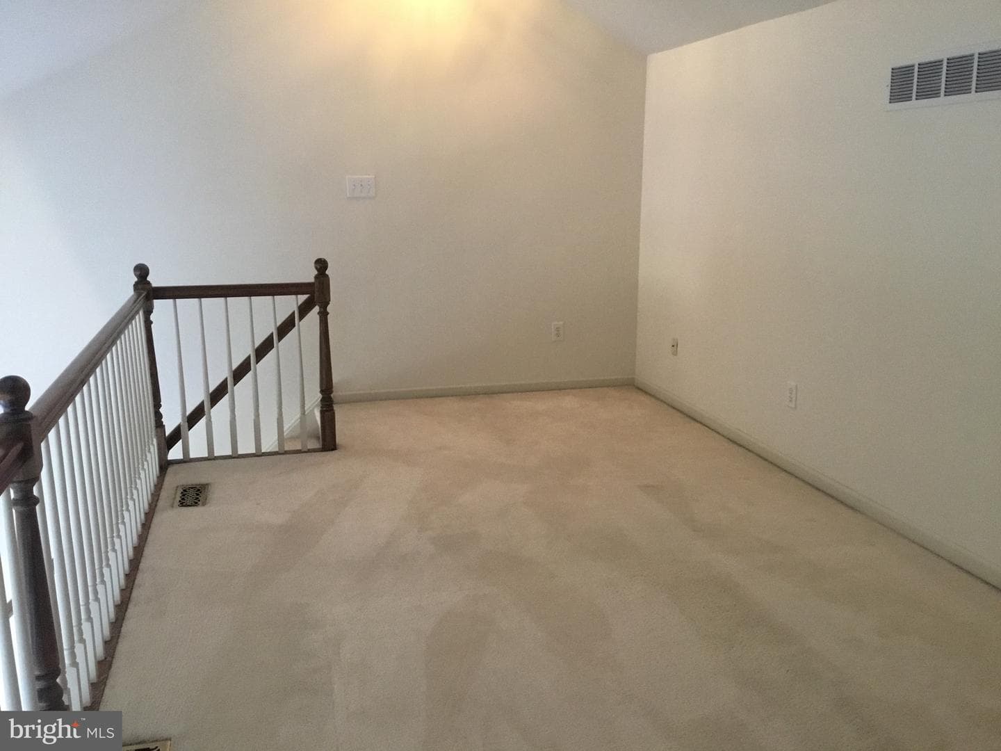 107 Manchester Court photo 18