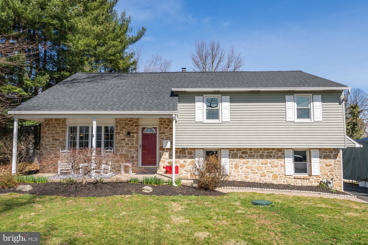 517 Manor House Lane photo 1