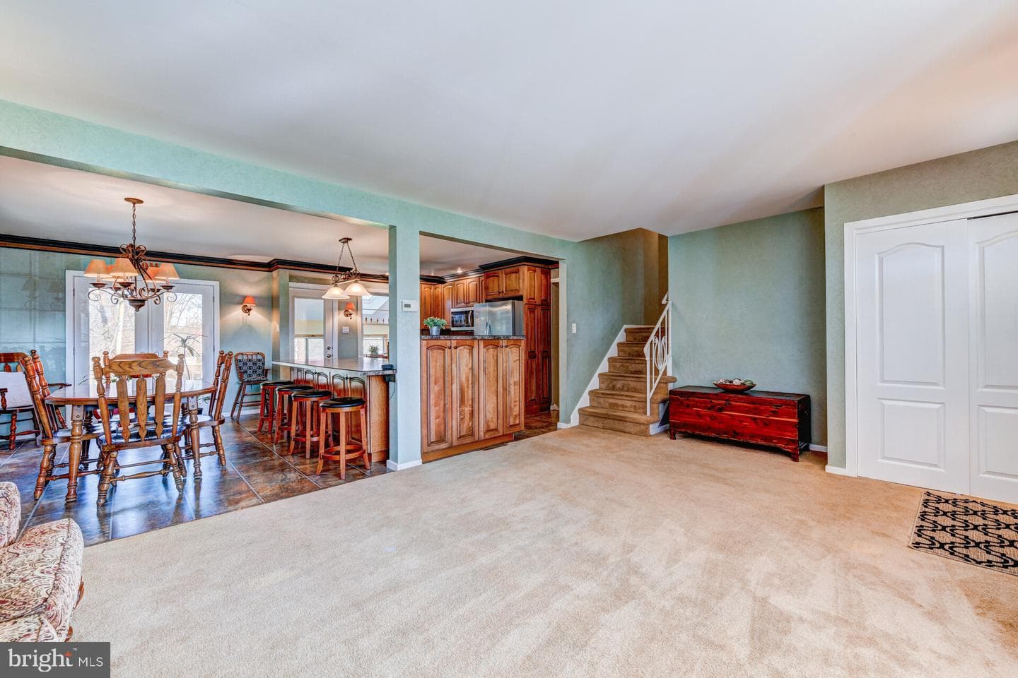 517 Manor House Lane photo 10