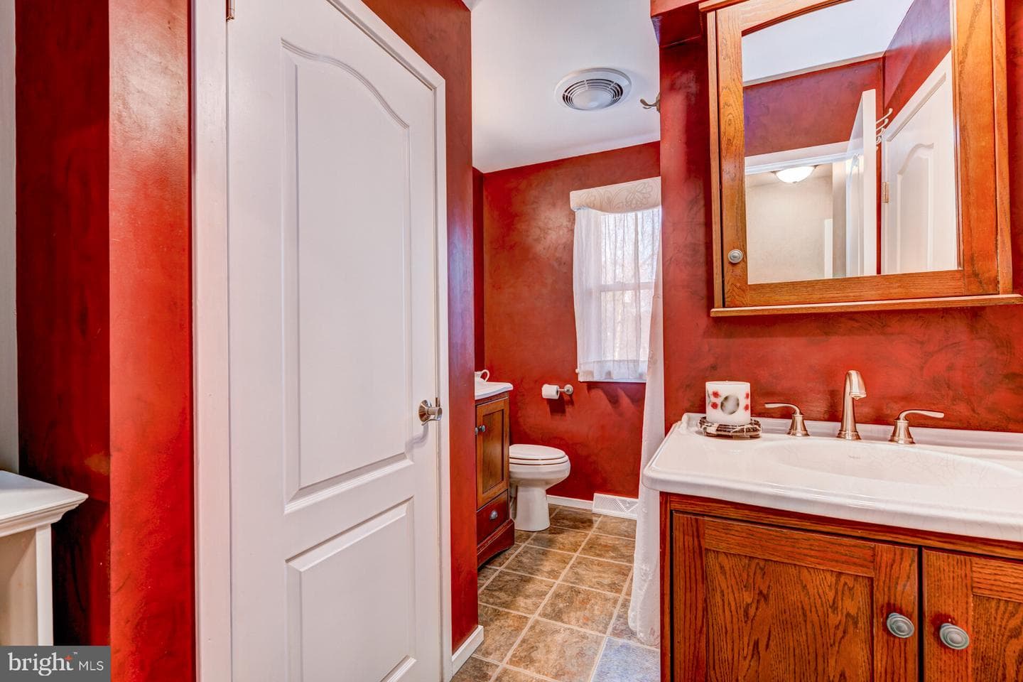 517 Manor House Lane photo 20