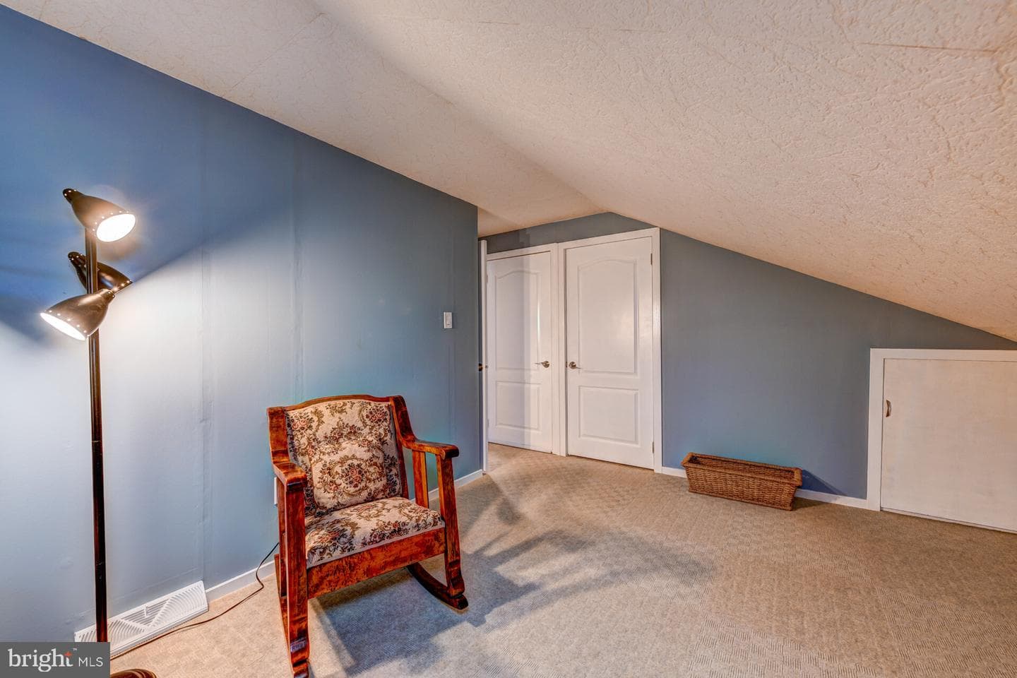 517 Manor House Lane photo 31
