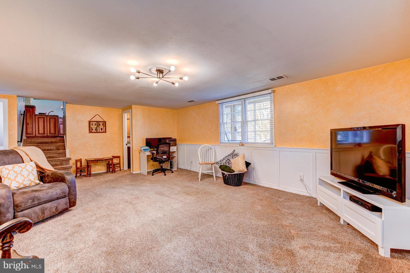 517 Manor House Lane photo 32