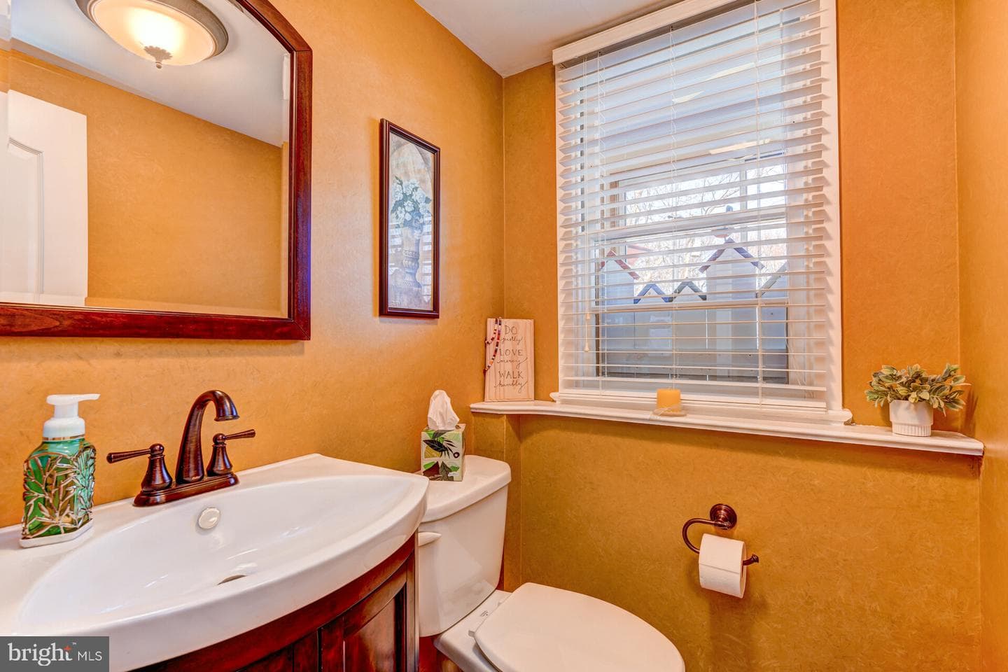 517 Manor House Lane photo 34