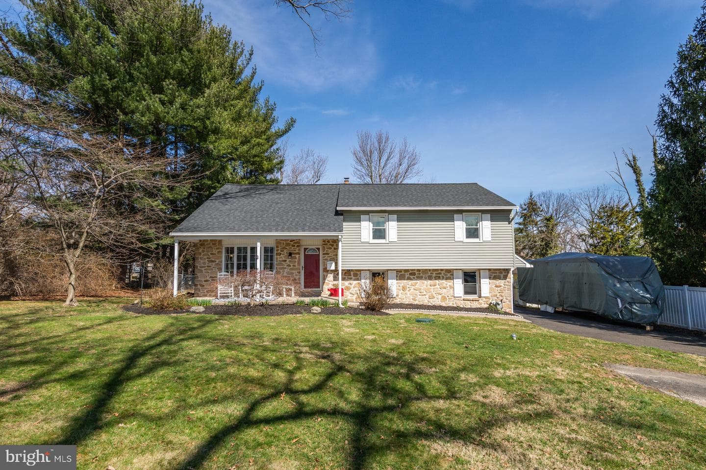 517 Manor House Lane photo 4