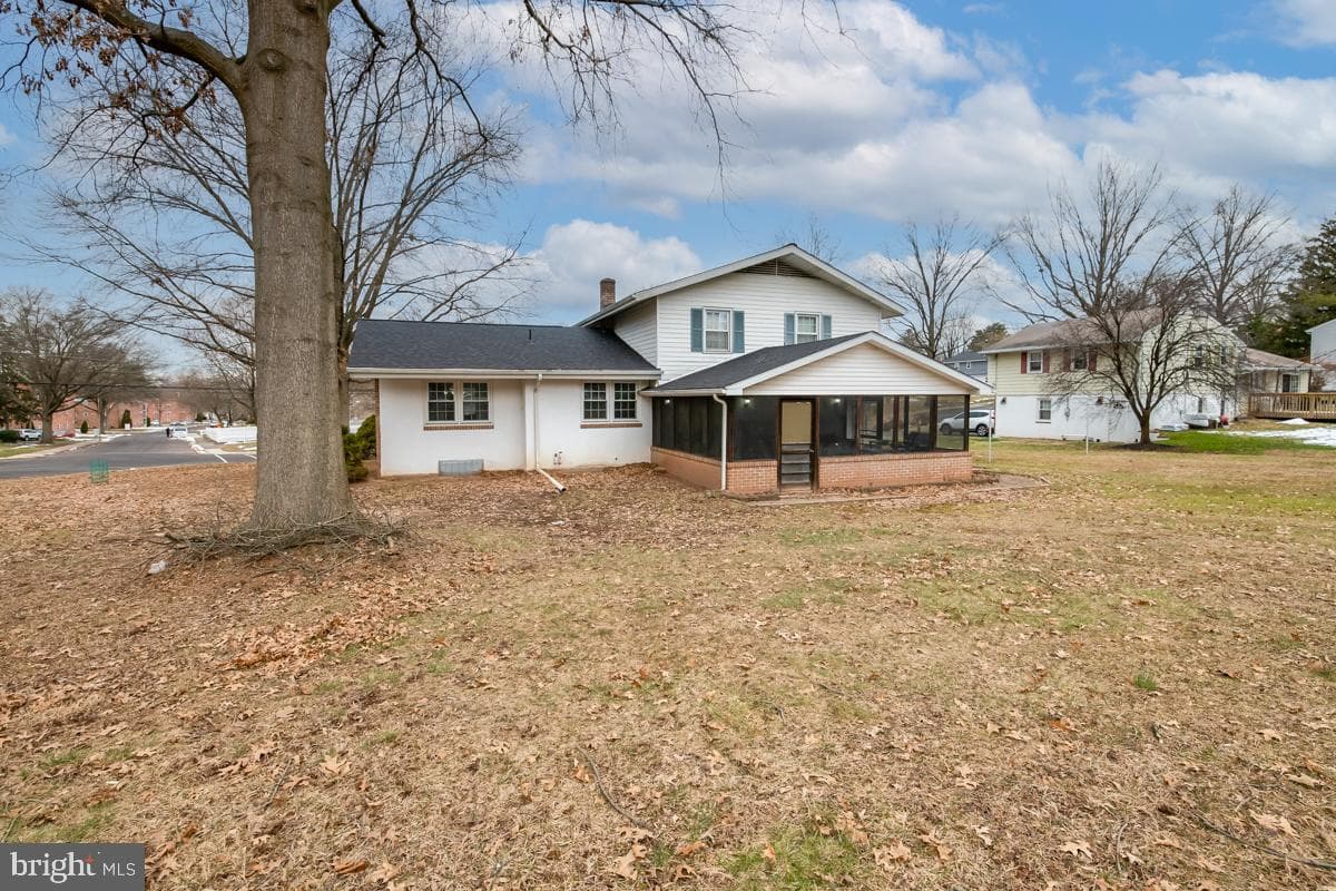 604 Oak Street photo 21