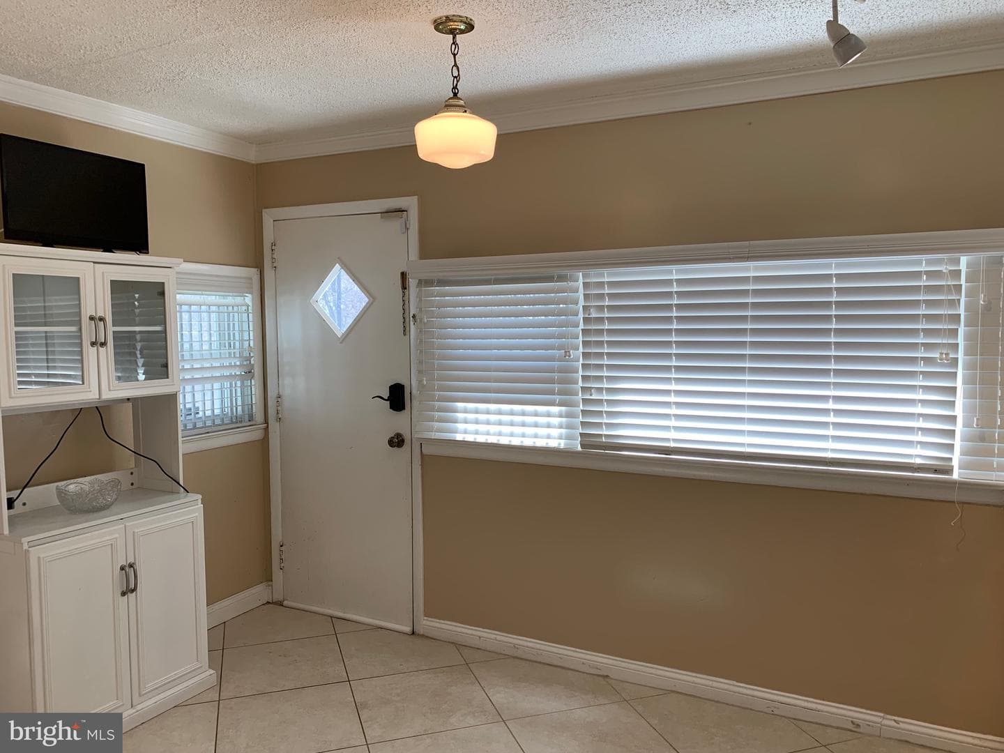 7917 Green Lane photo 13