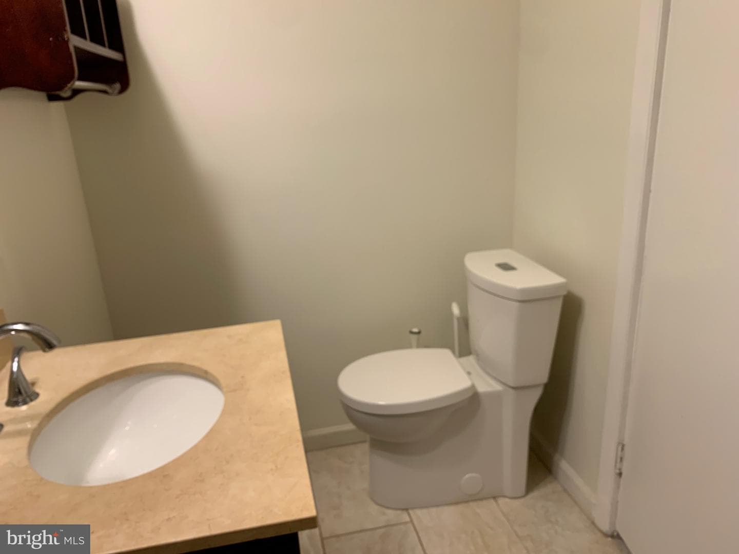 7917 Green Lane photo 19