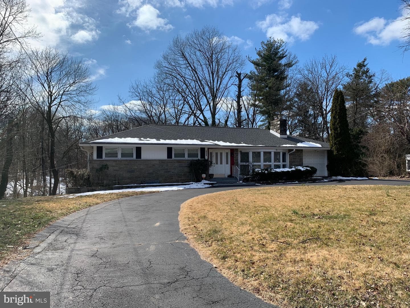 7917 Green Lane photo 40