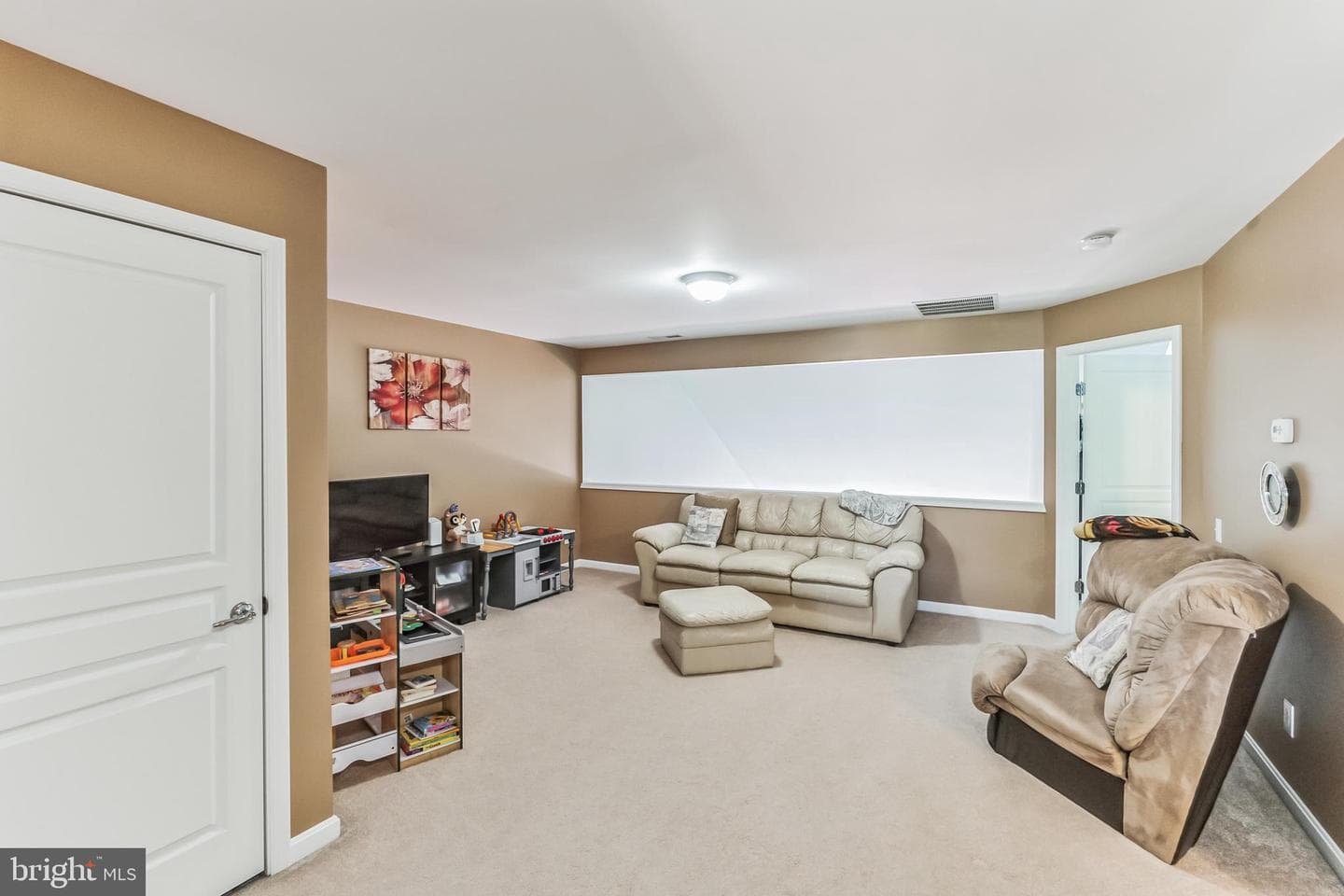439 Primrose Drive photo 18