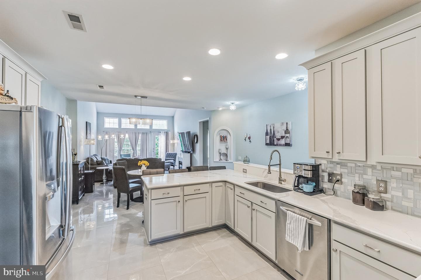 439 Primrose Drive photo 6