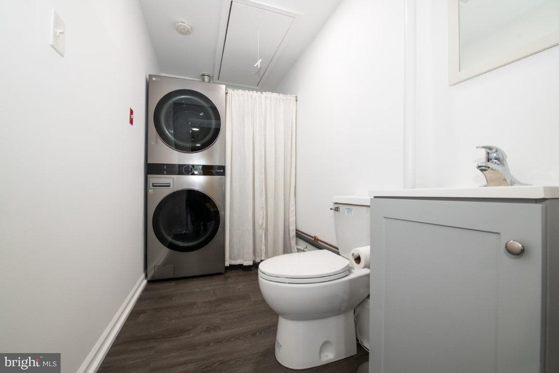 2803 Omega Place photo 10