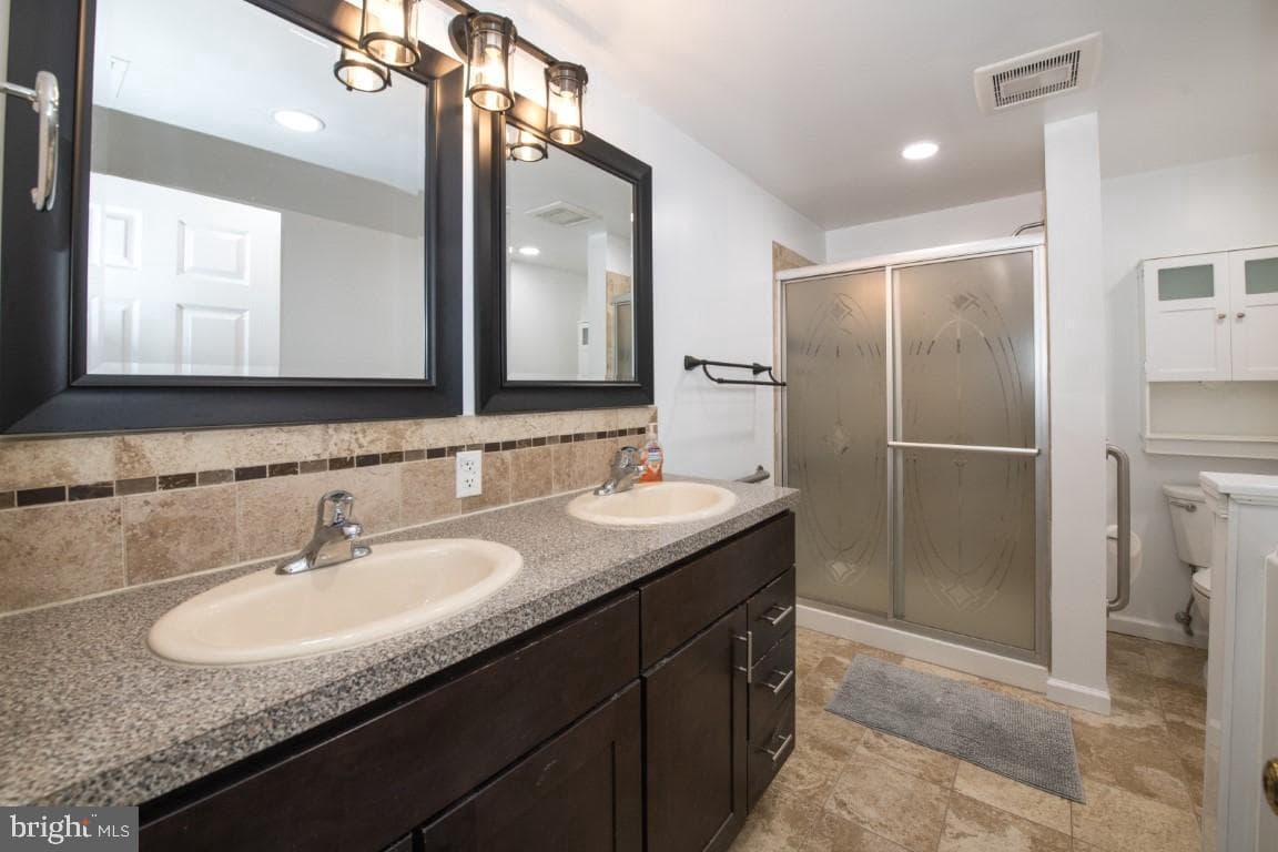 2803 Omega Place photo 15