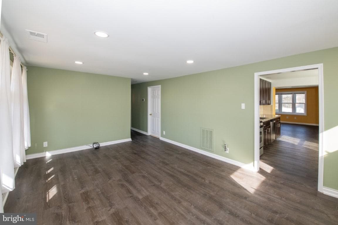 2803 Omega Place photo 5