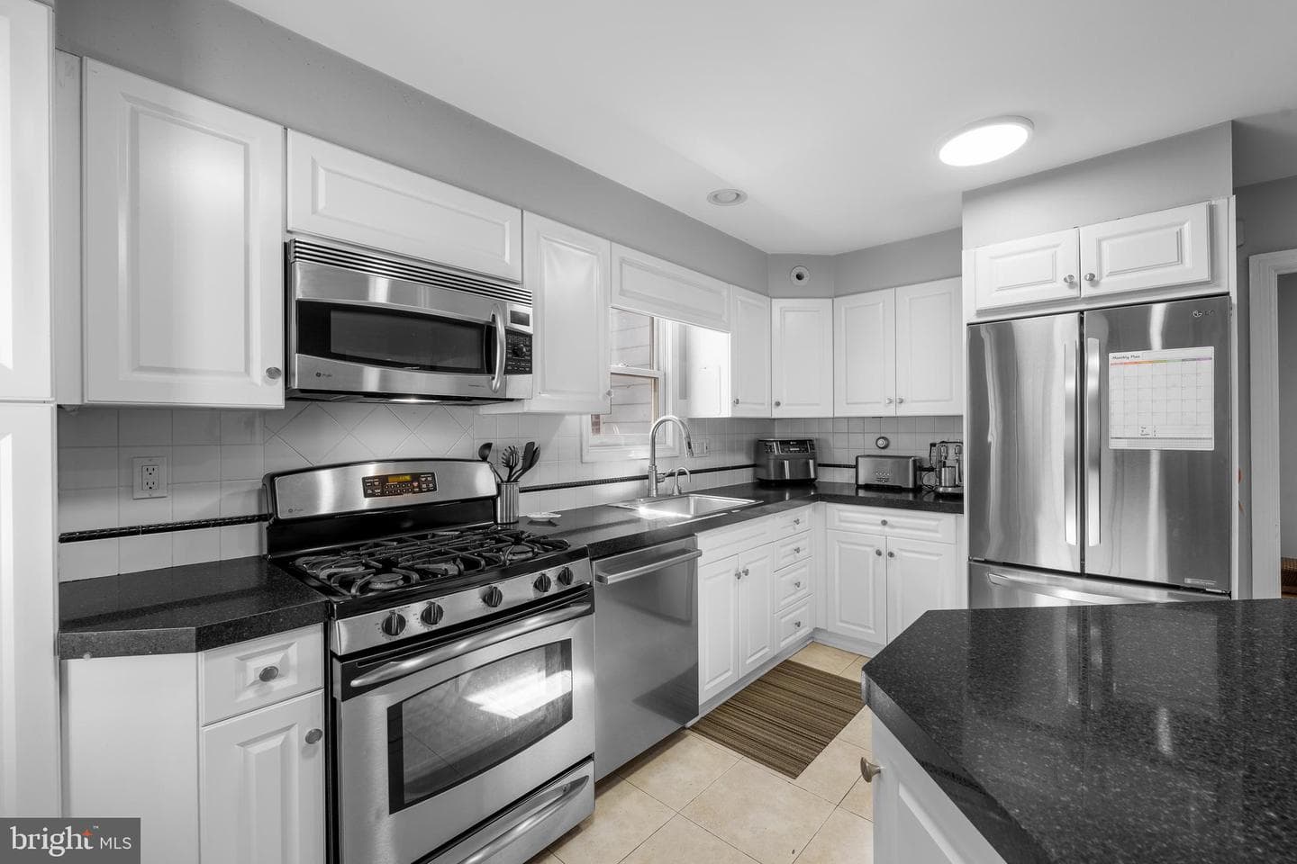 100 Overhill Road photo 13