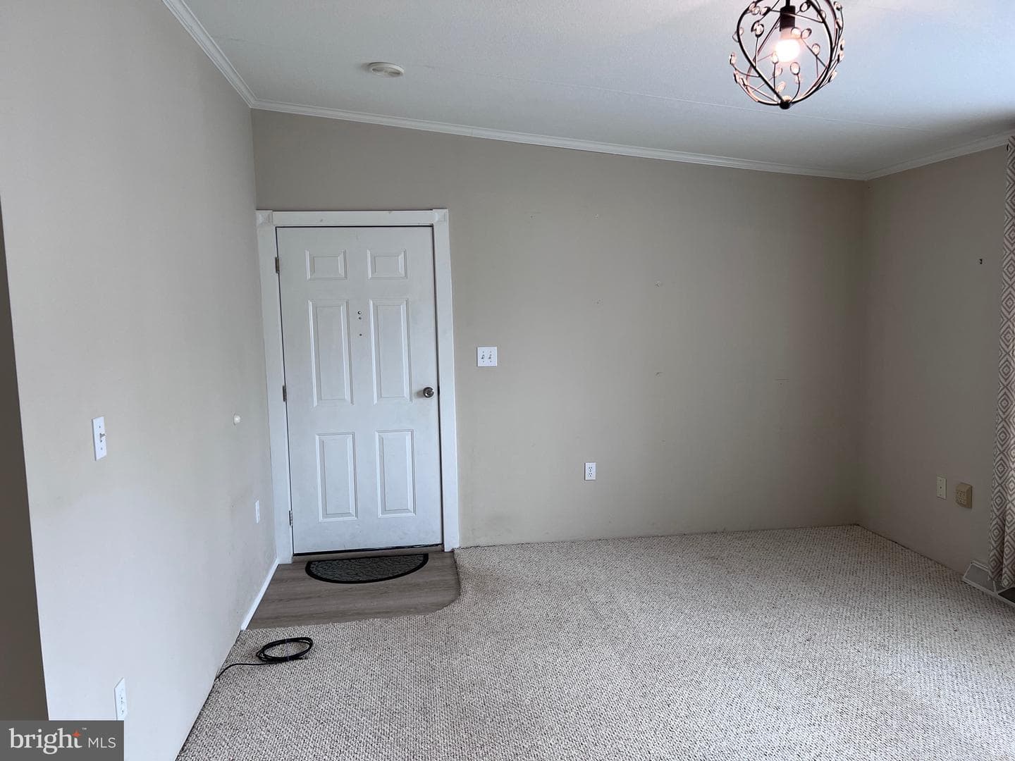 640 Apple Street photo 19