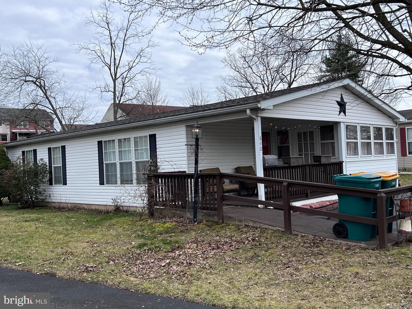 640 Apple Street photo 2