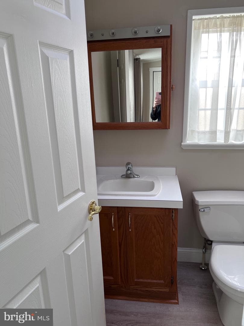 640 Apple Street photo 25