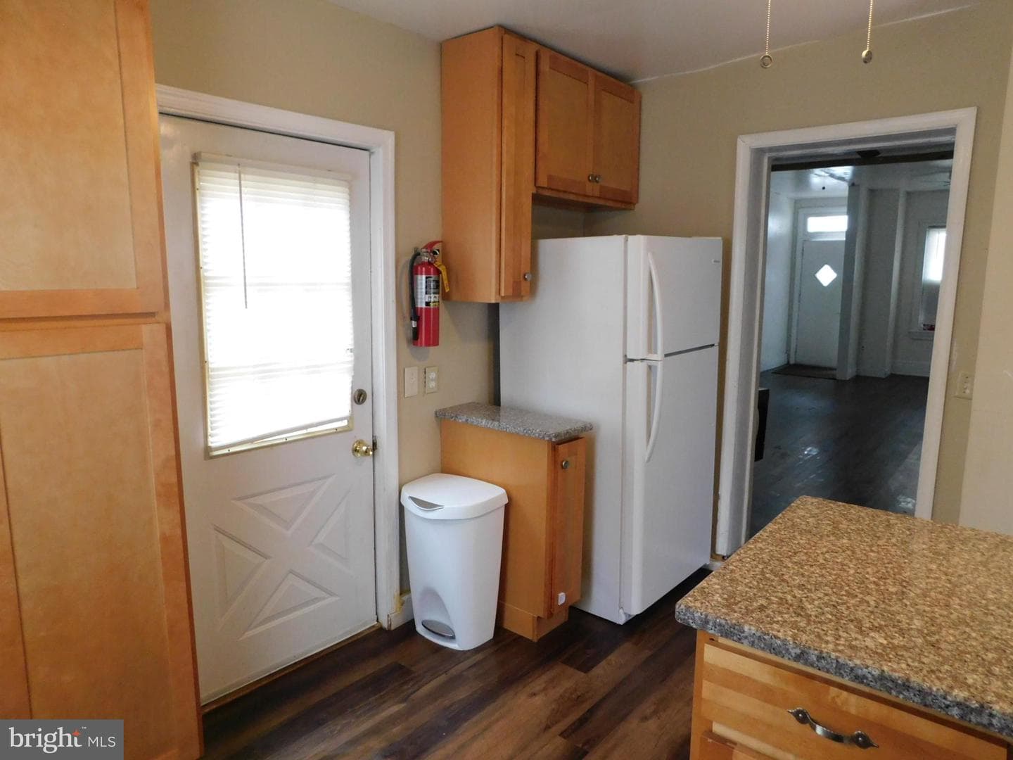 106 N Warren Street photo 11