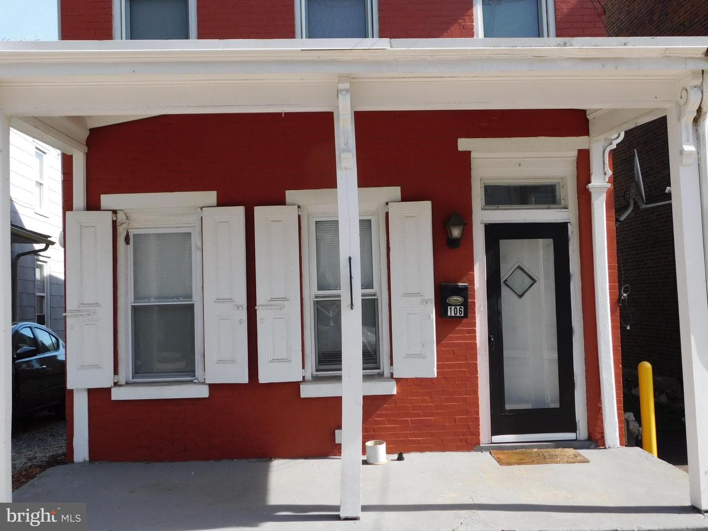106 N Warren Street photo 2