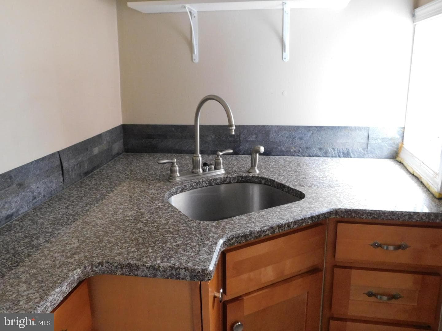 106 N Warren Street photo 9
