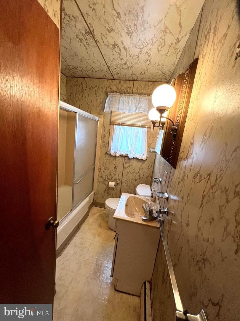 773 Grove Street photo 26