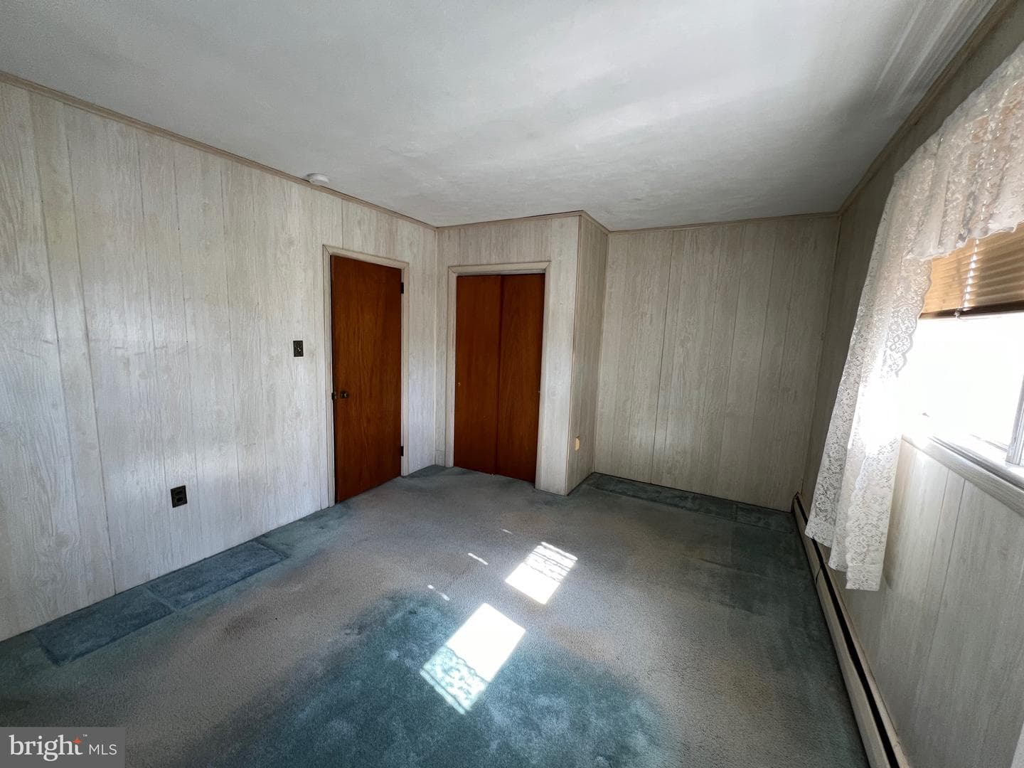 773 Grove Street photo 34
