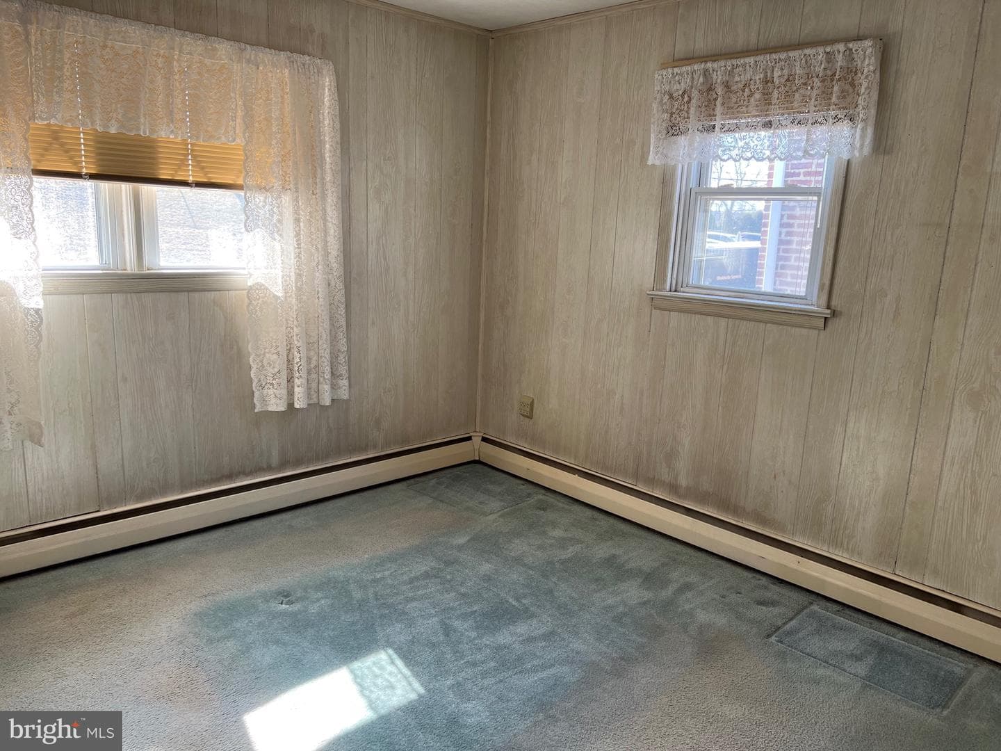 773 Grove Street photo 38