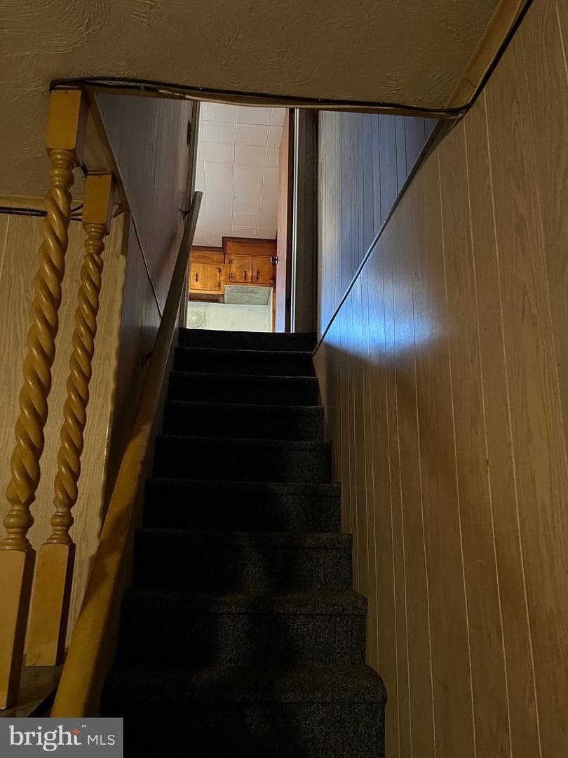 773 Grove Street photo 52