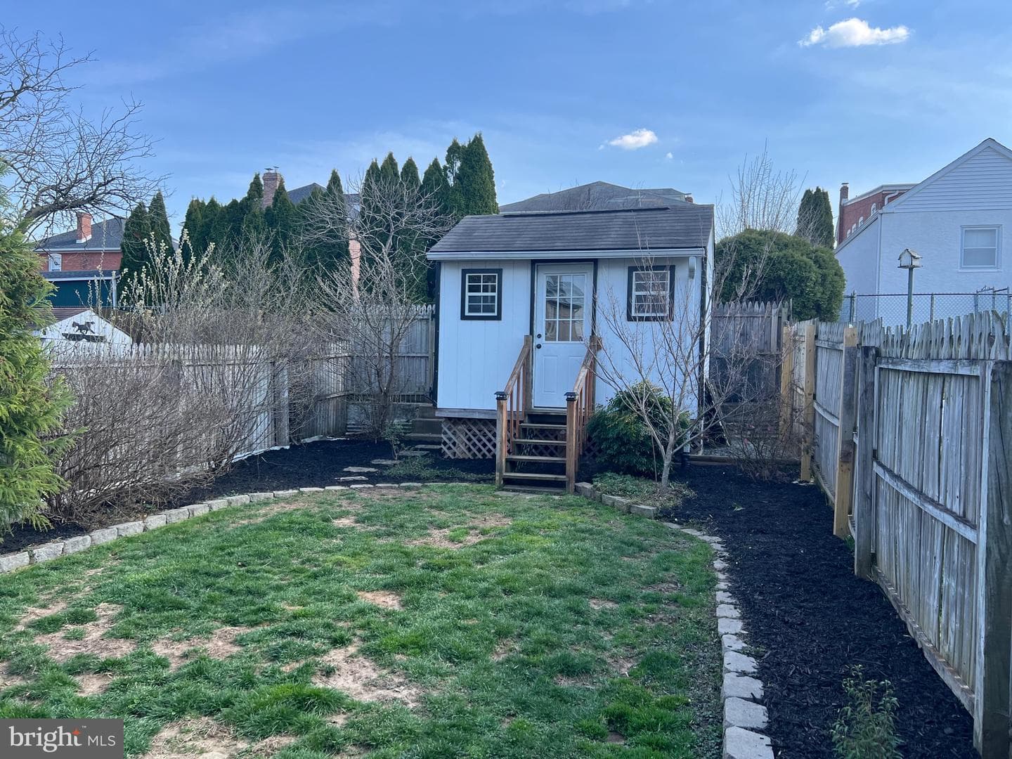 352 Coates Street photo 26