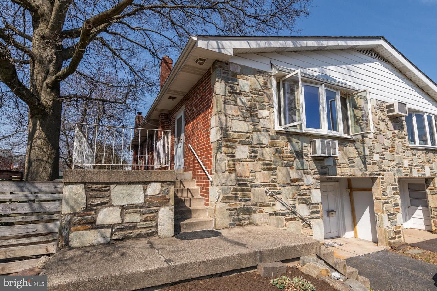 68 Oakland Avenue photo 2