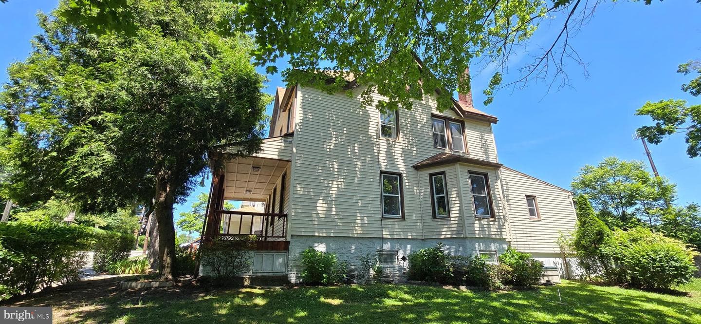 619 Paxson Avenue photo 1