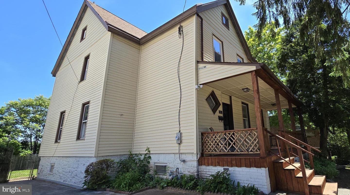 619 Paxson Avenue photo 3