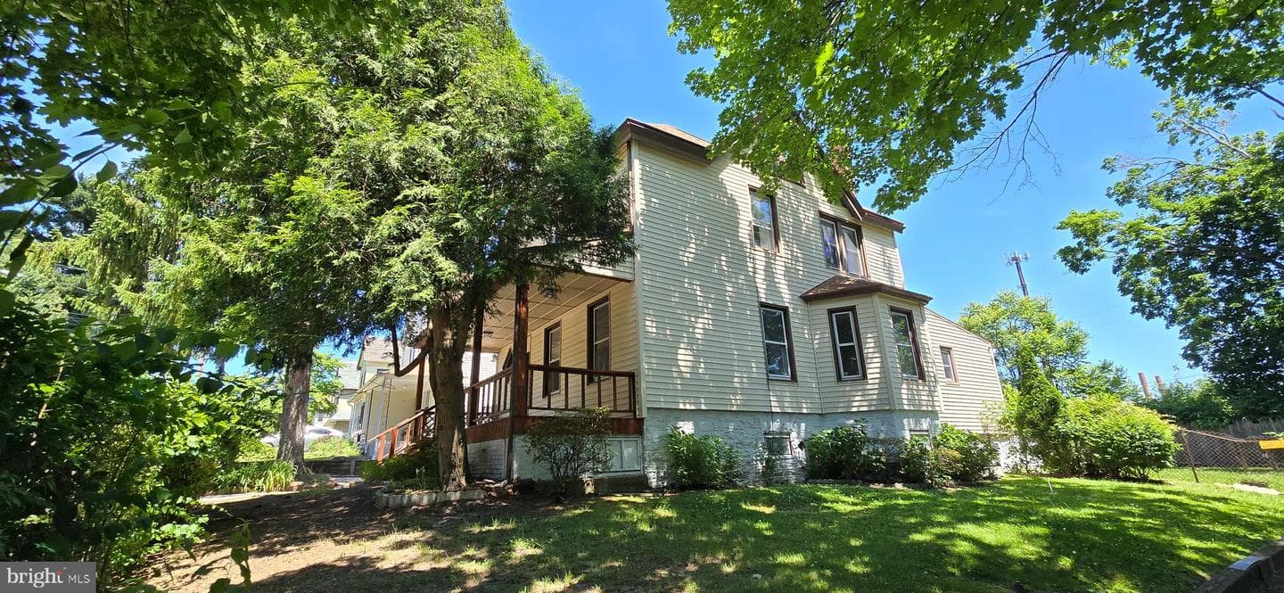 619 Paxson Avenue photo 4