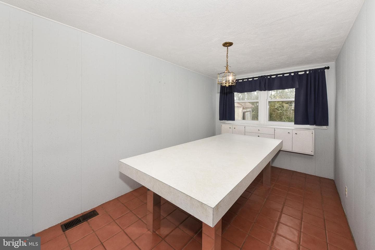 515 Bradford Road photo 10