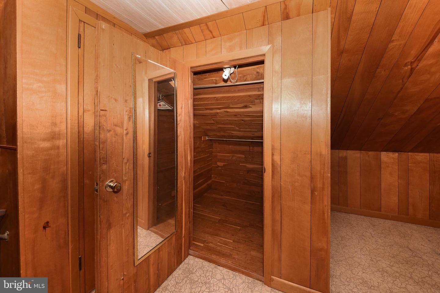 515 Bradford Road photo 27