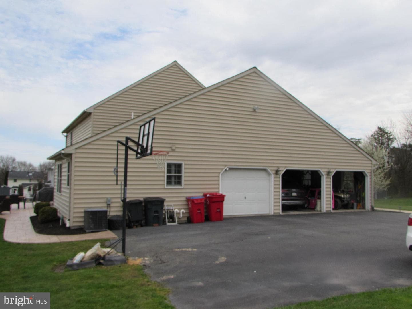 996 Candelora Drive photo 13