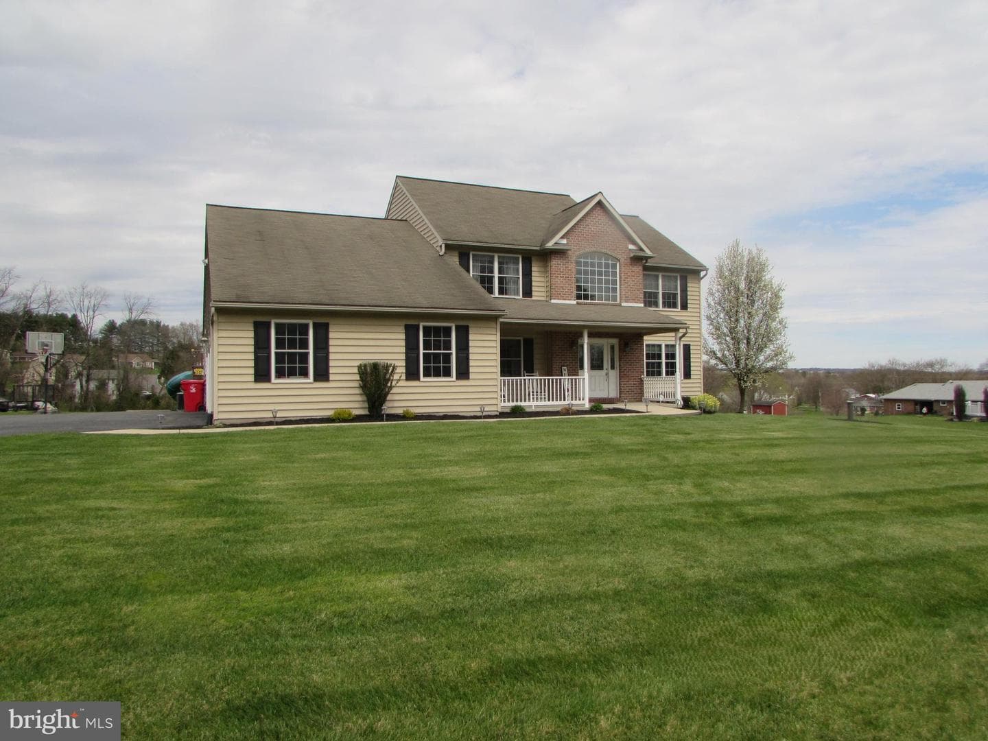 996 Candelora Drive photo 2