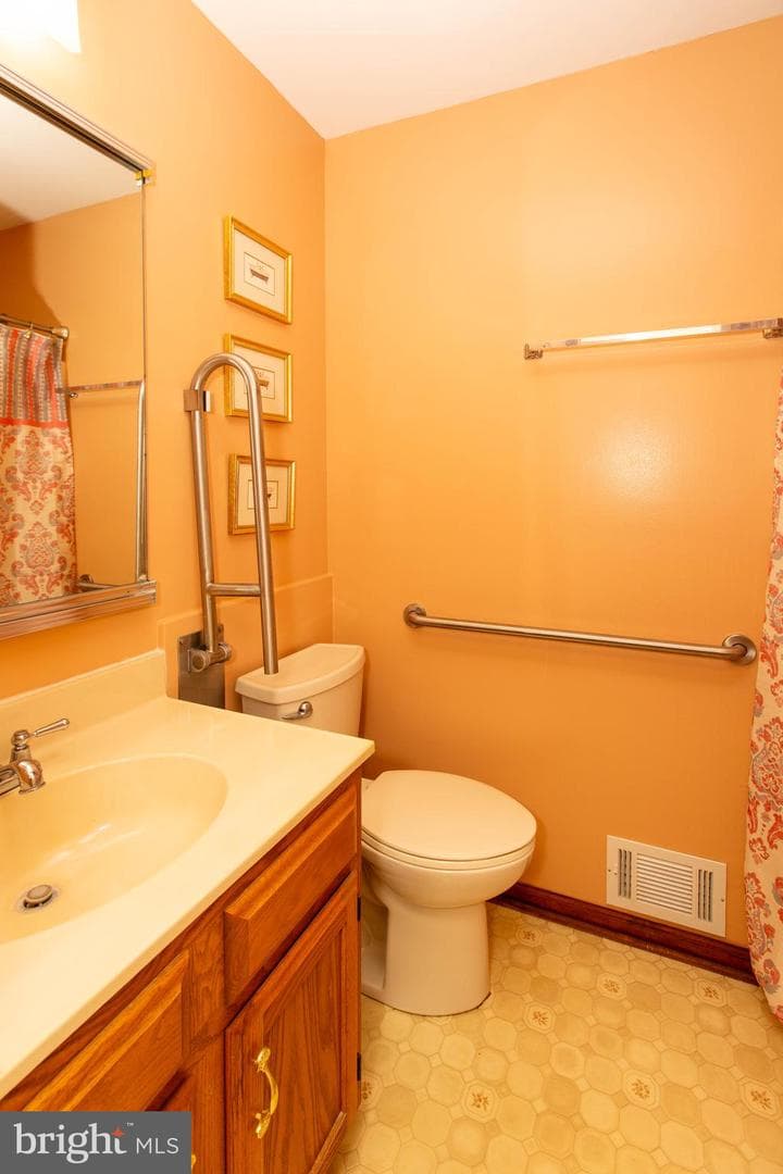 362 Jefferson Court photo 18