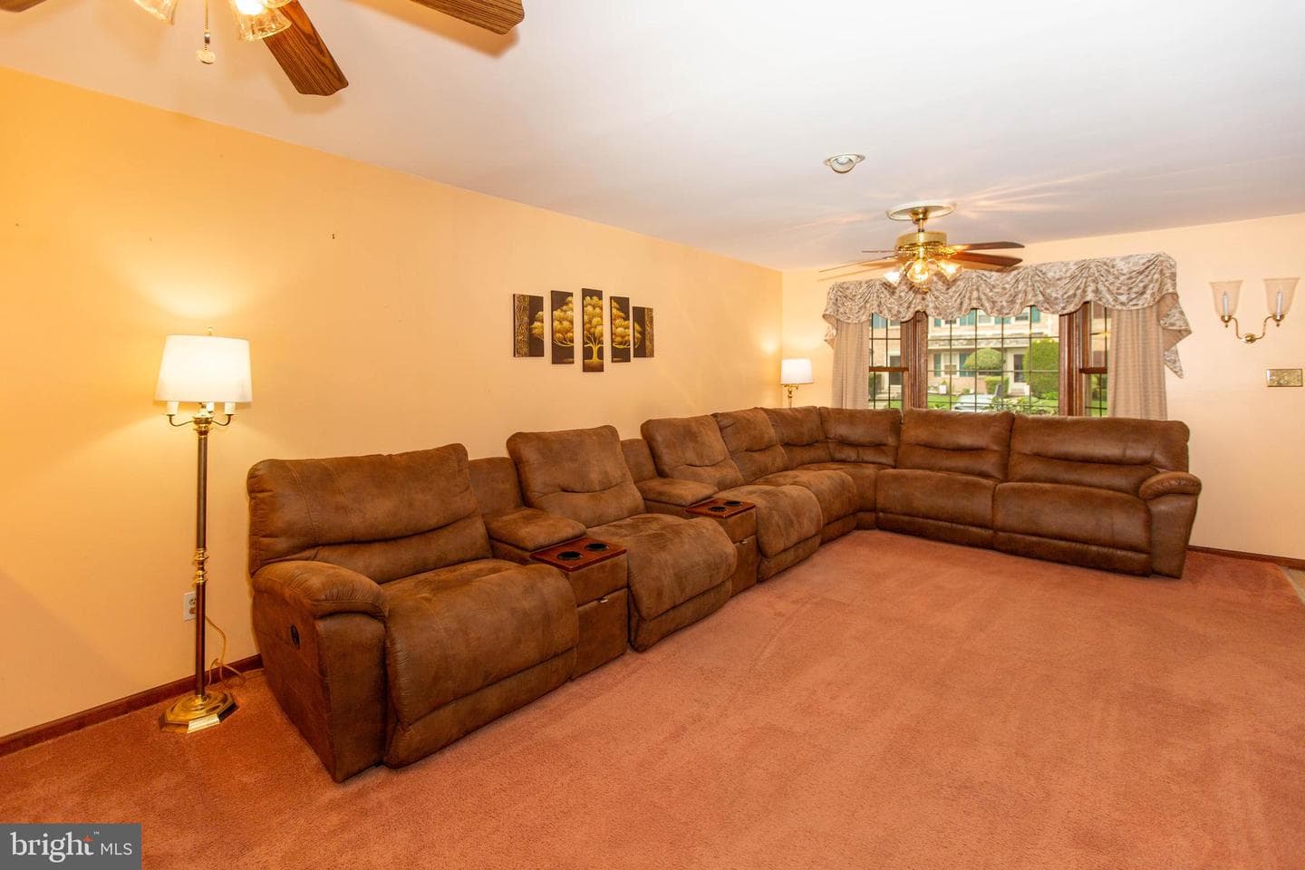 362 Jefferson Court photo 4