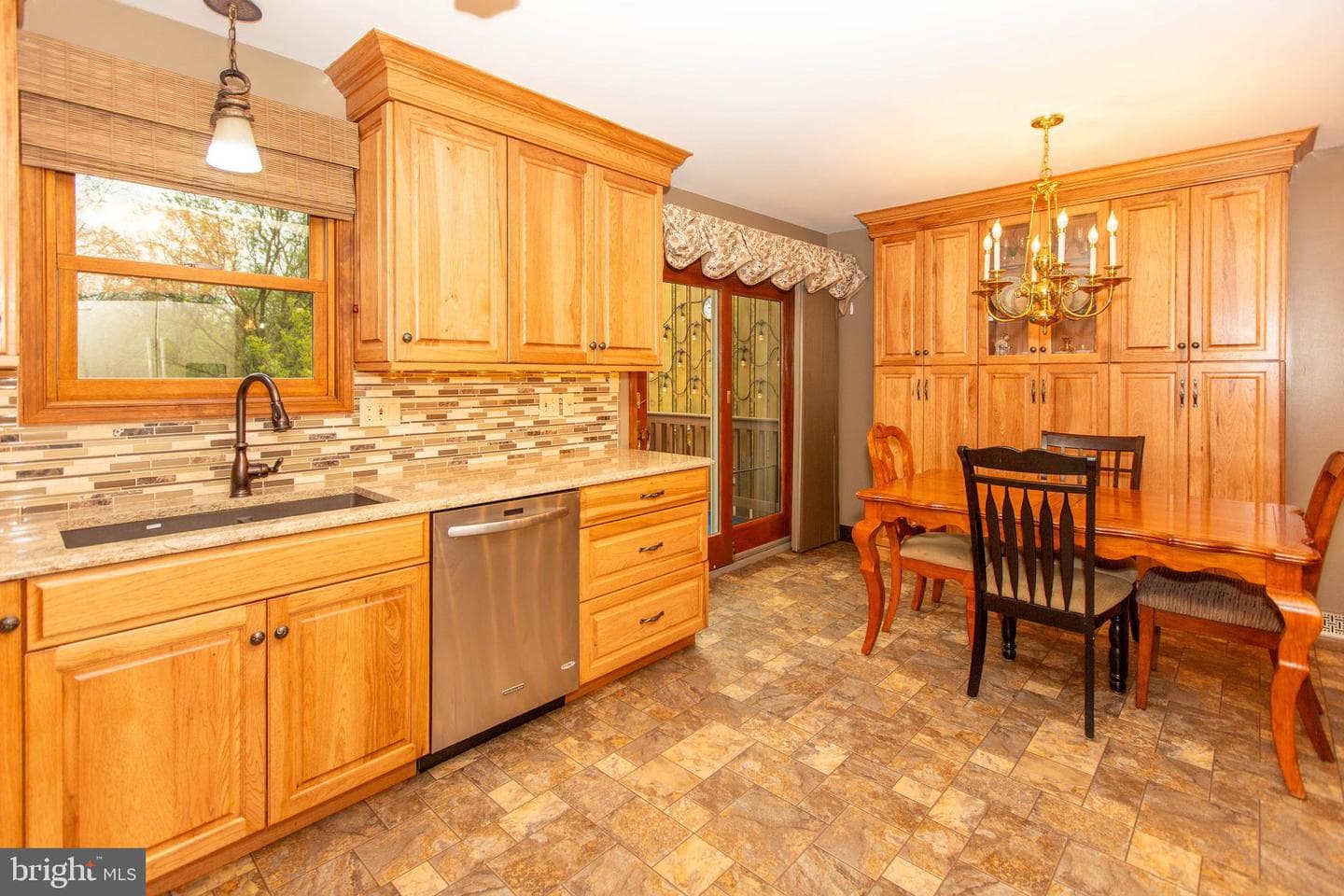 362 Jefferson Court photo 7