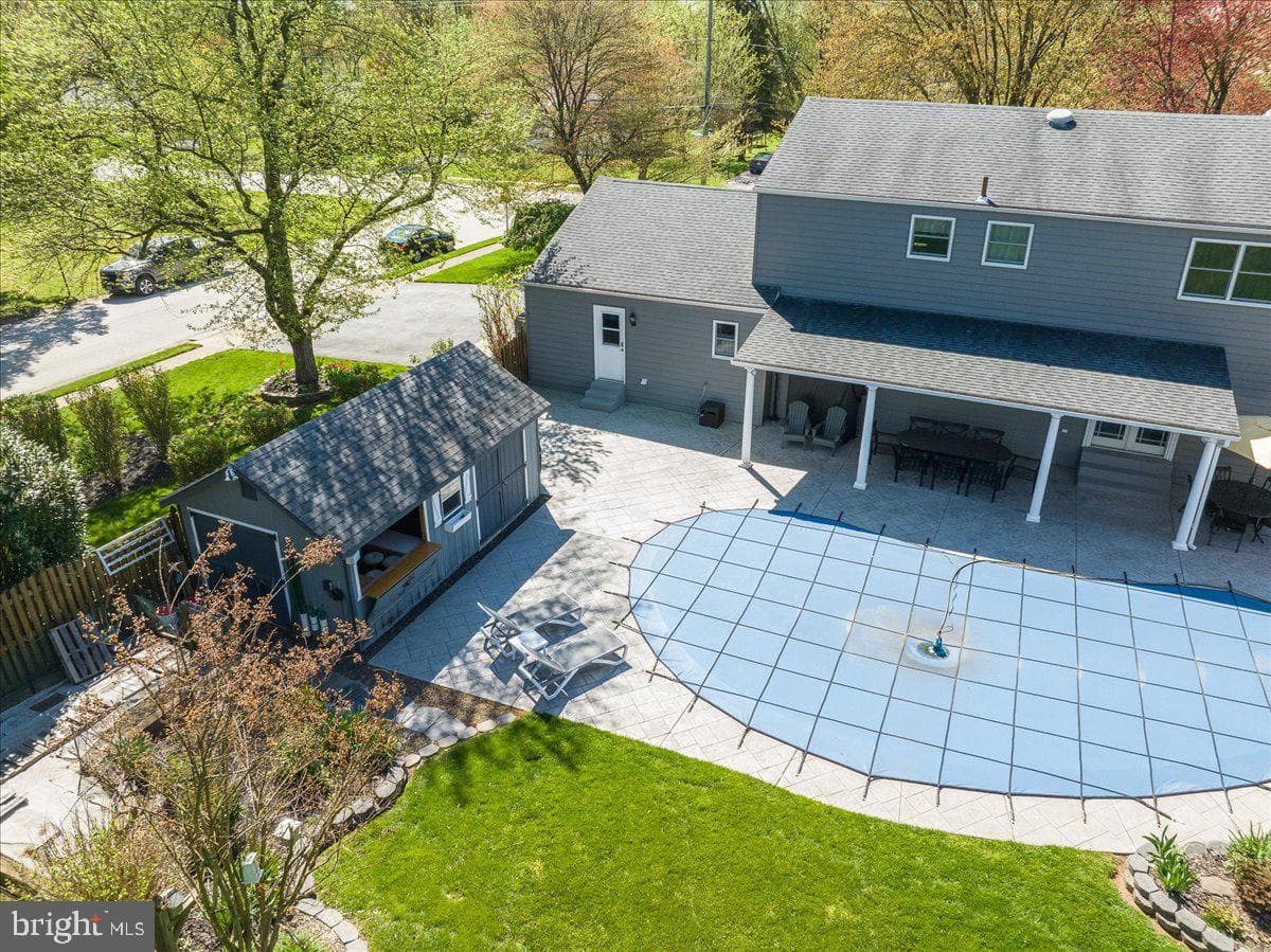 2743 Lantern Lane photo 34
