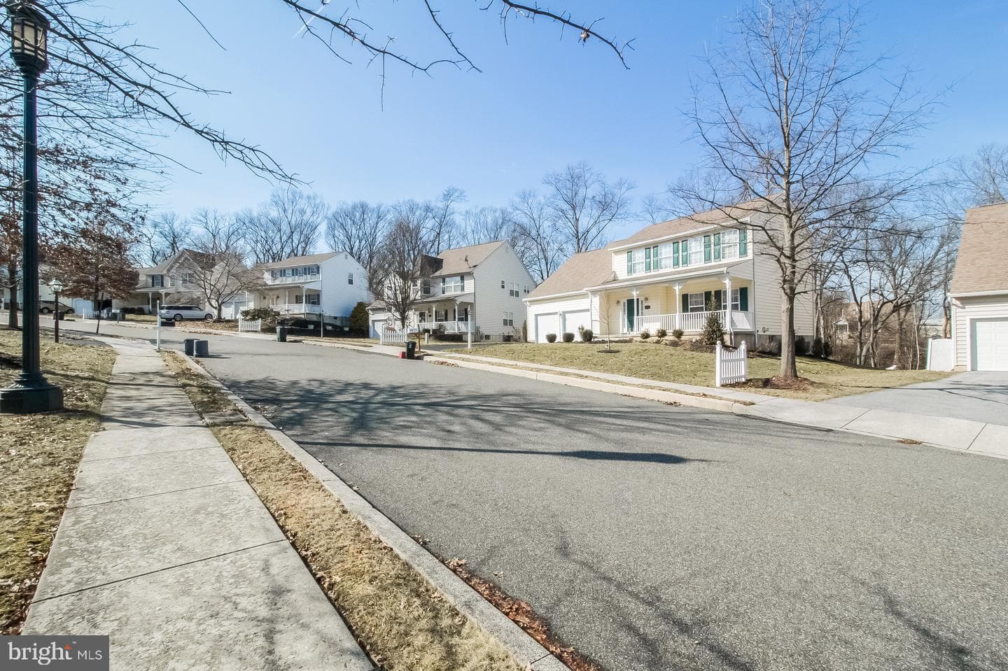 180 Glenwood Avenue photo 23