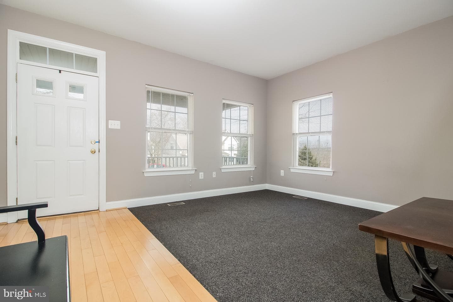 180 Glenwood Avenue photo 3